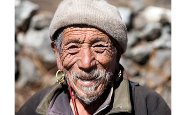 Жизнерадостный старик, деревня Лангтанг, Непал