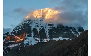 Восход над горой Кайлаш, Тибет, Китай
