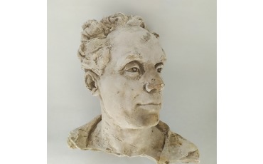 Скульптурный портрет Змитрока Бядули